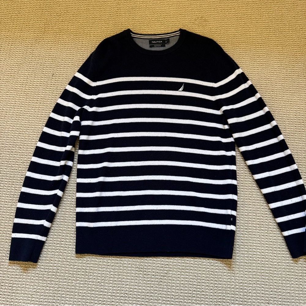 Nautica Men's Black and White Striped Crewneck Sweater
